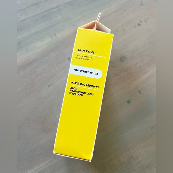 🆕 E.L.F. Suntouchable! Whoa Glow SPF 30. Color: Sunbeam. NWT. NIB. - Picture 11 of 13